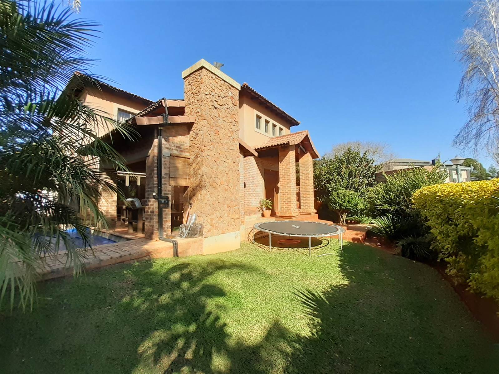 3 Bed House in Mooikloof Equestrian Estate photo number 4