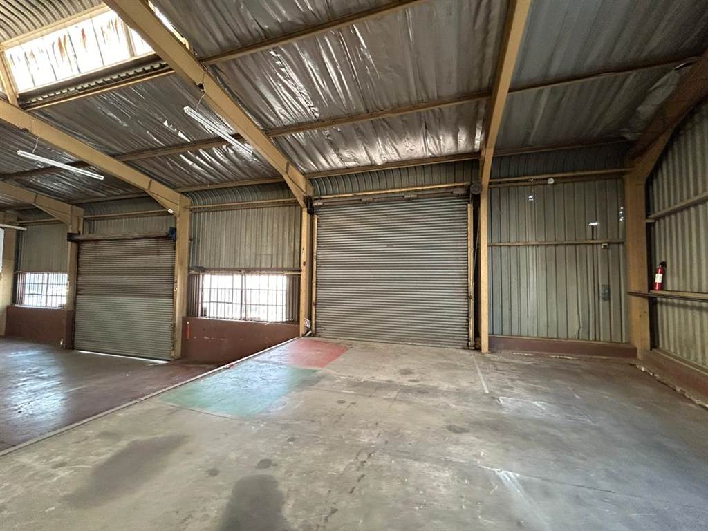880  m² Industrial space in Jet Park photo number 13