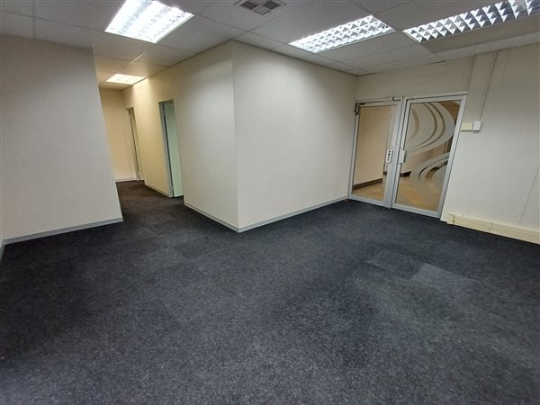 88  m² Commercial space in Morningside
