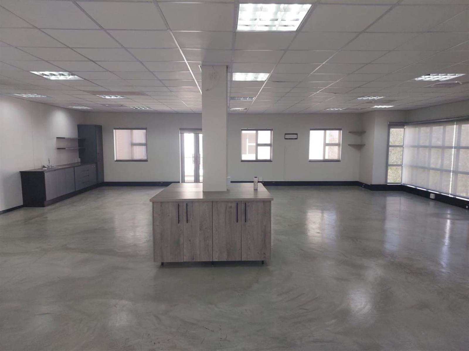 668  m² Commercial space in Fourways photo number 10