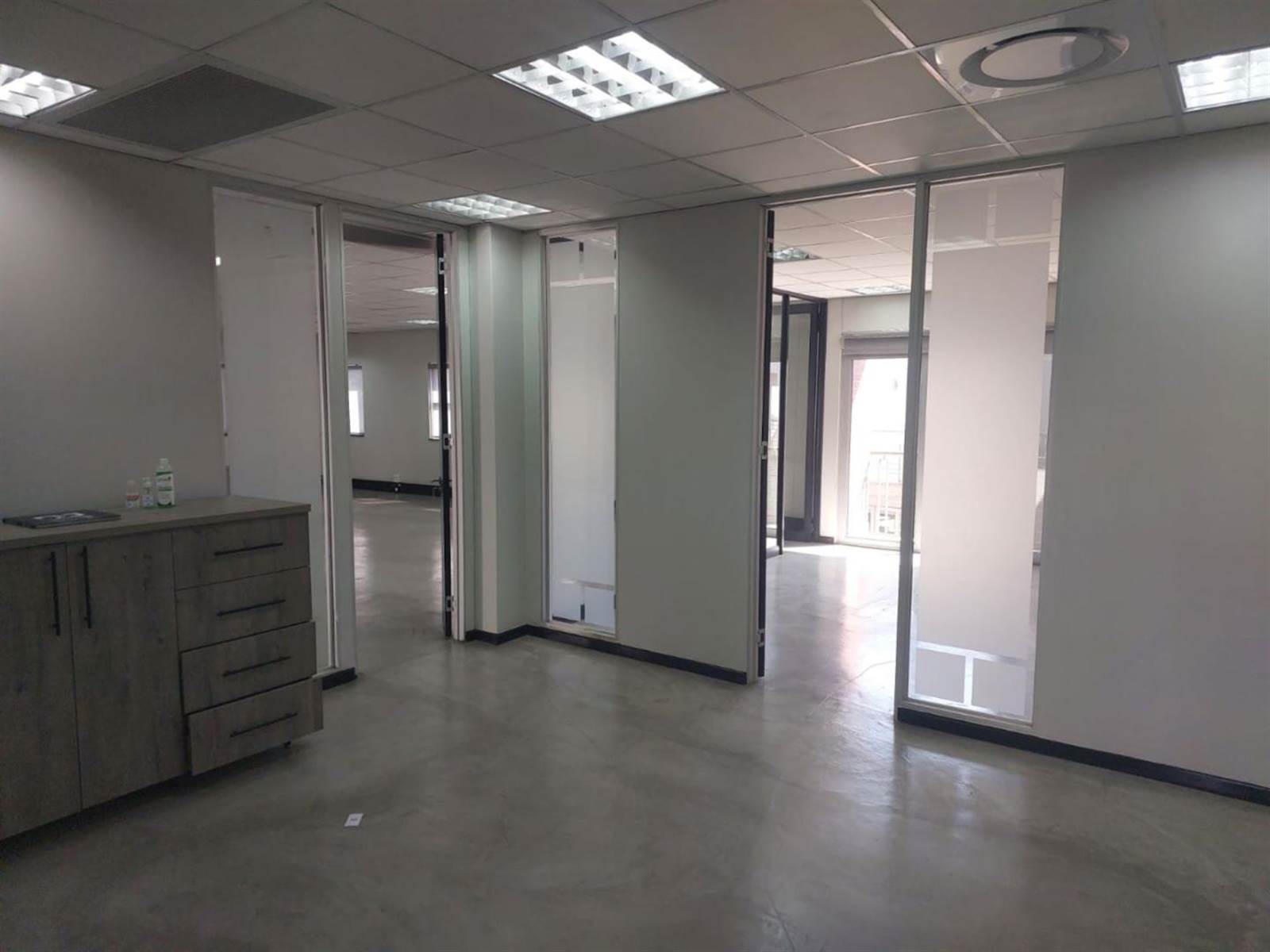 668  m² Commercial space in Fourways photo number 5
