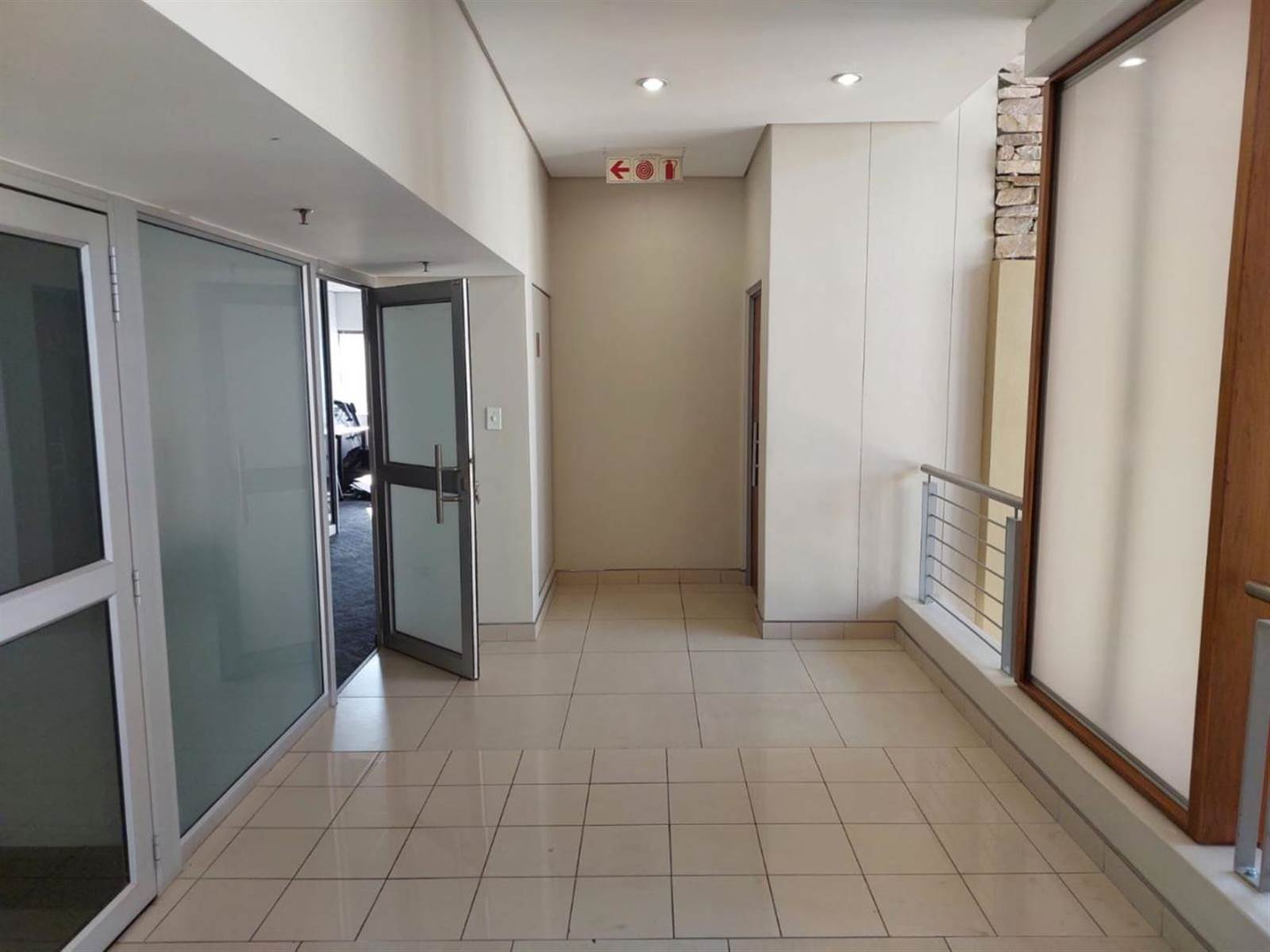 668  m² Commercial space in Fourways photo number 4