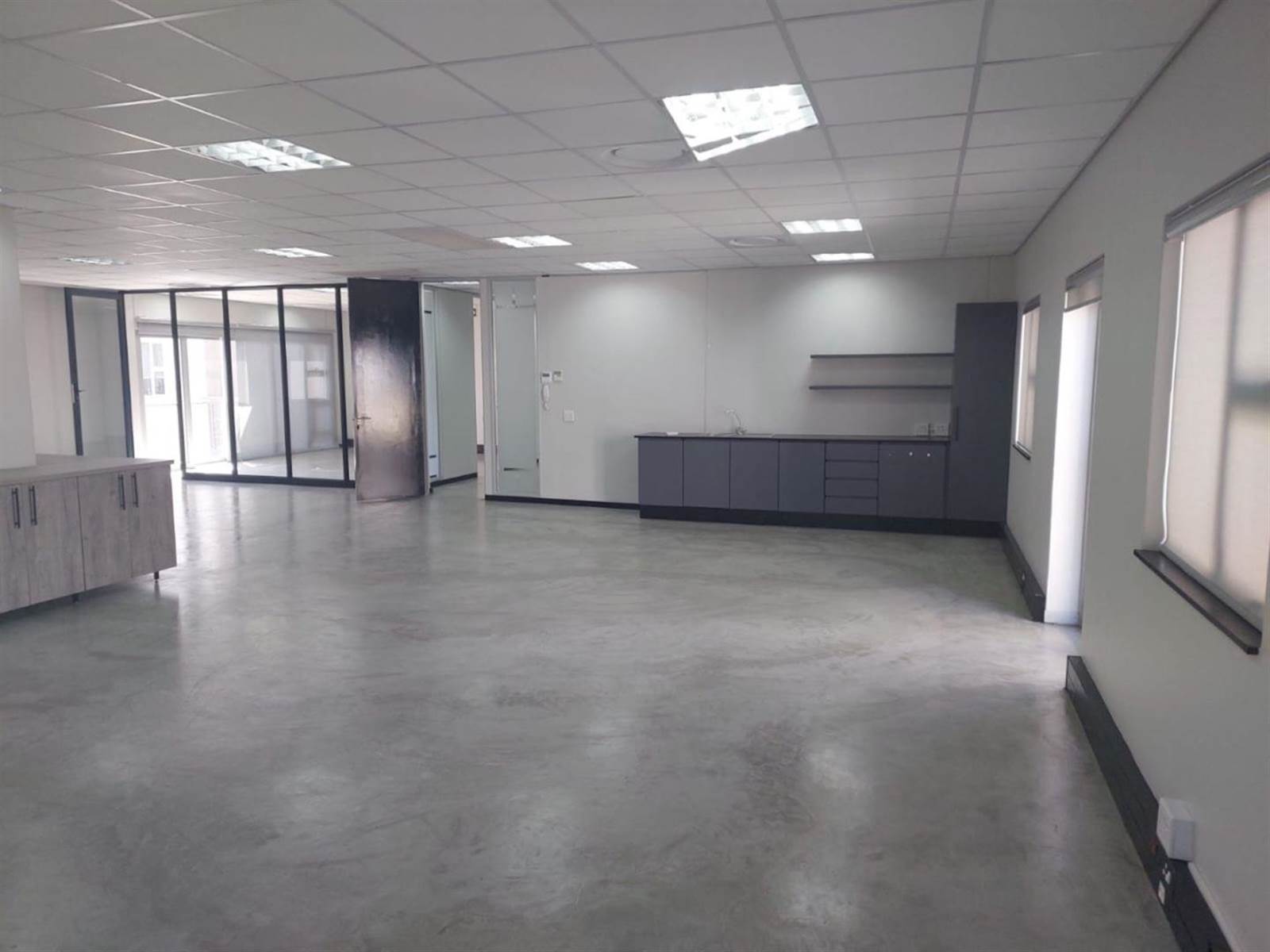 668  m² Commercial space in Fourways photo number 11