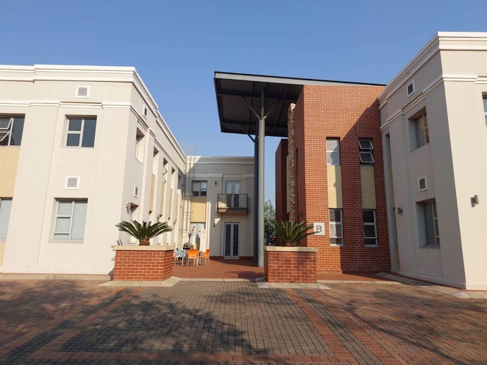 668  m² Commercial space in Fourways photo number 21
