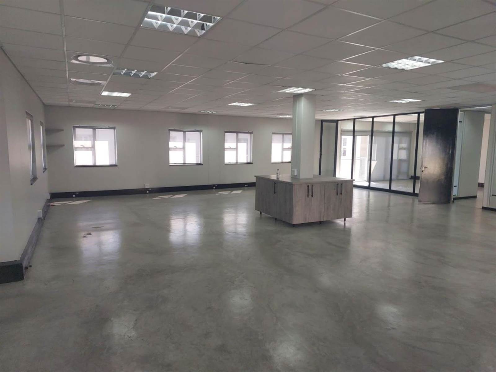 668  m² Commercial space in Fourways photo number 9