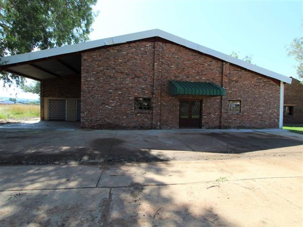 961  m² Commercial space in Modimolle