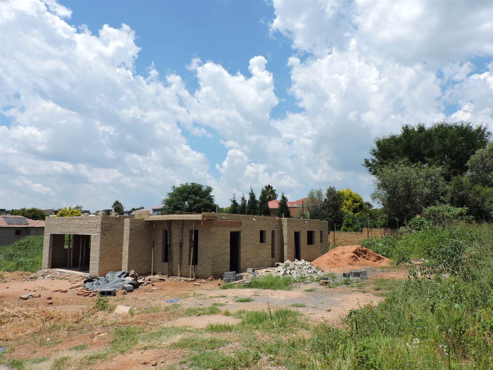 505 m² Land available in Ruimsig Country Estate photo number 5