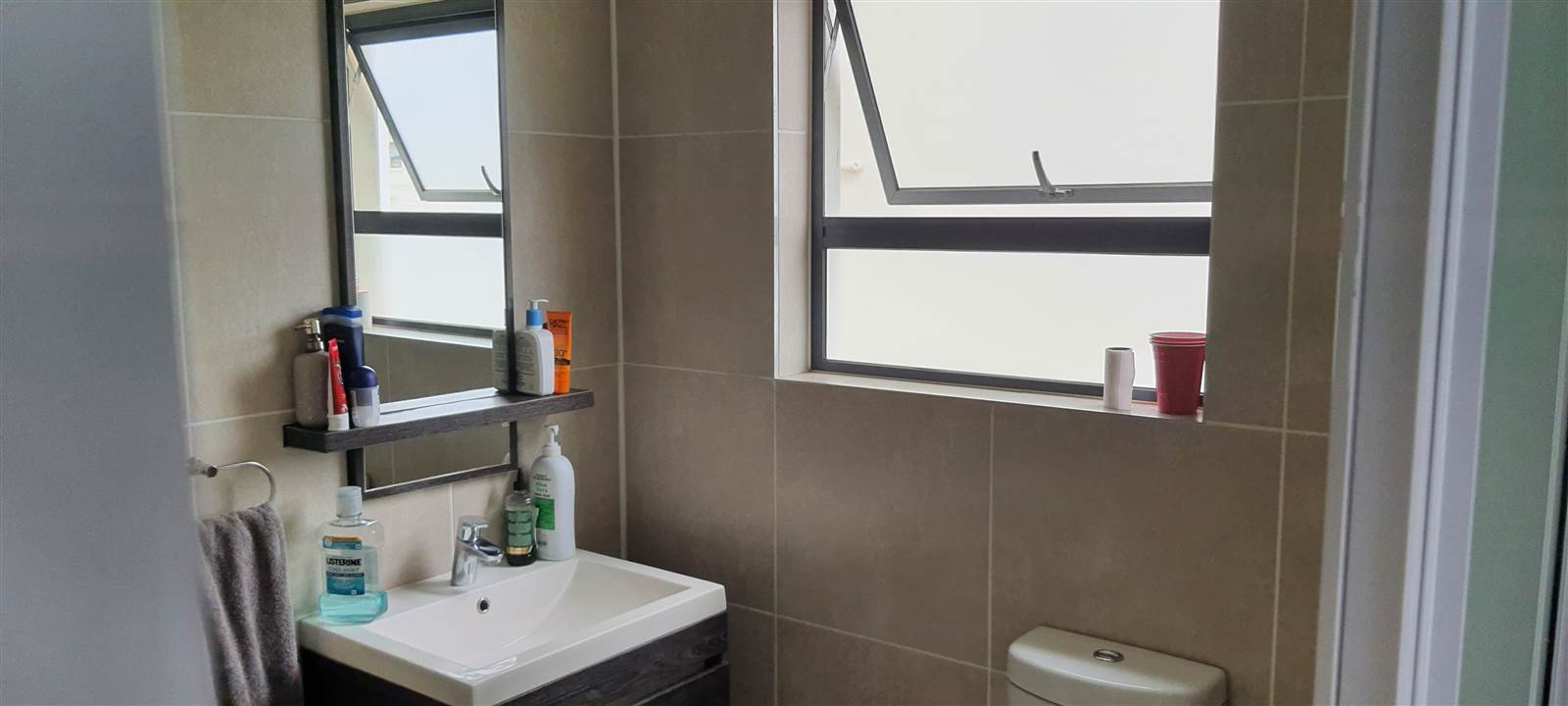 3 Bed Apartment in Modderfontein photo number 9