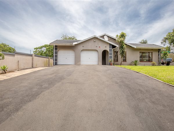 4 Bedroom House 4 Bedroom House