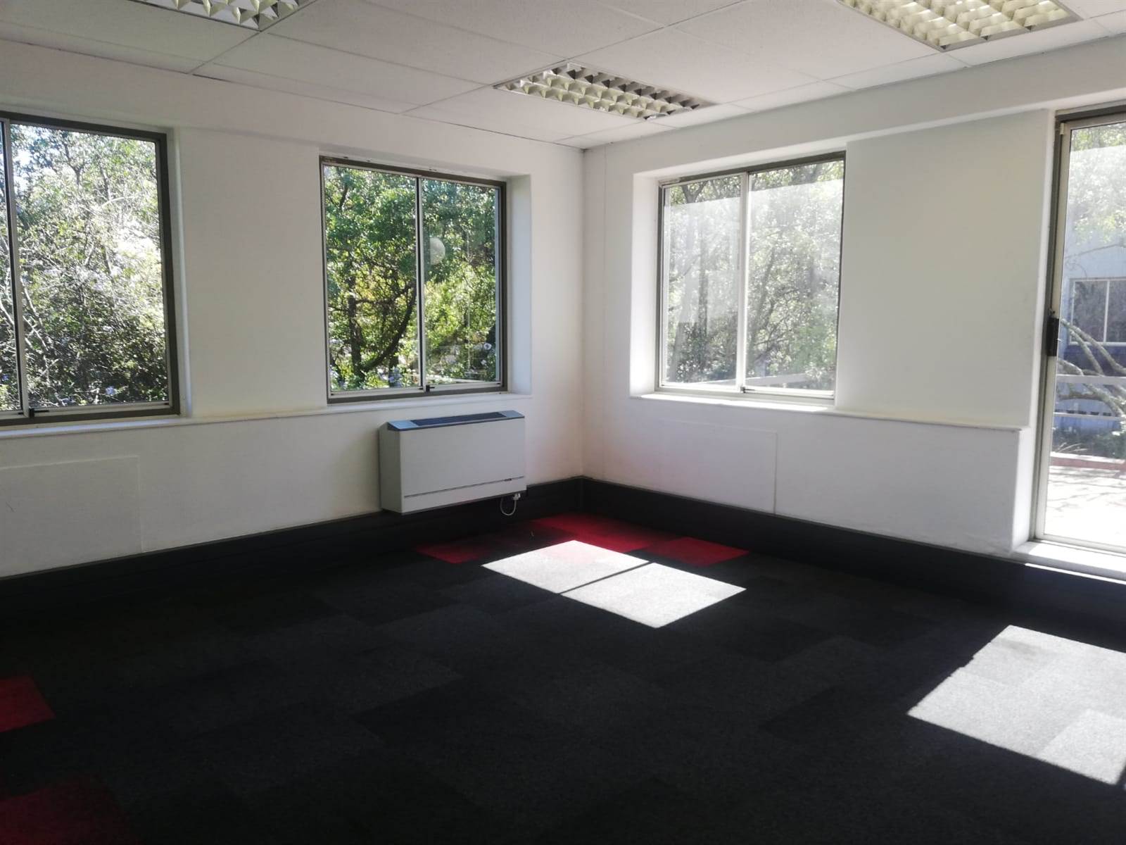 587.9  m² Commercial space in Woodmead photo number 17
