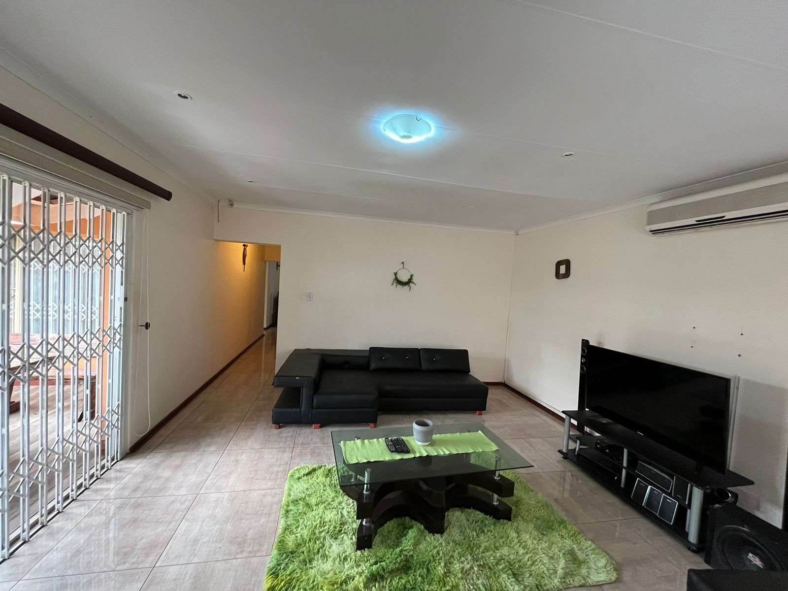 5 Bed House in Impala Park photo number 9