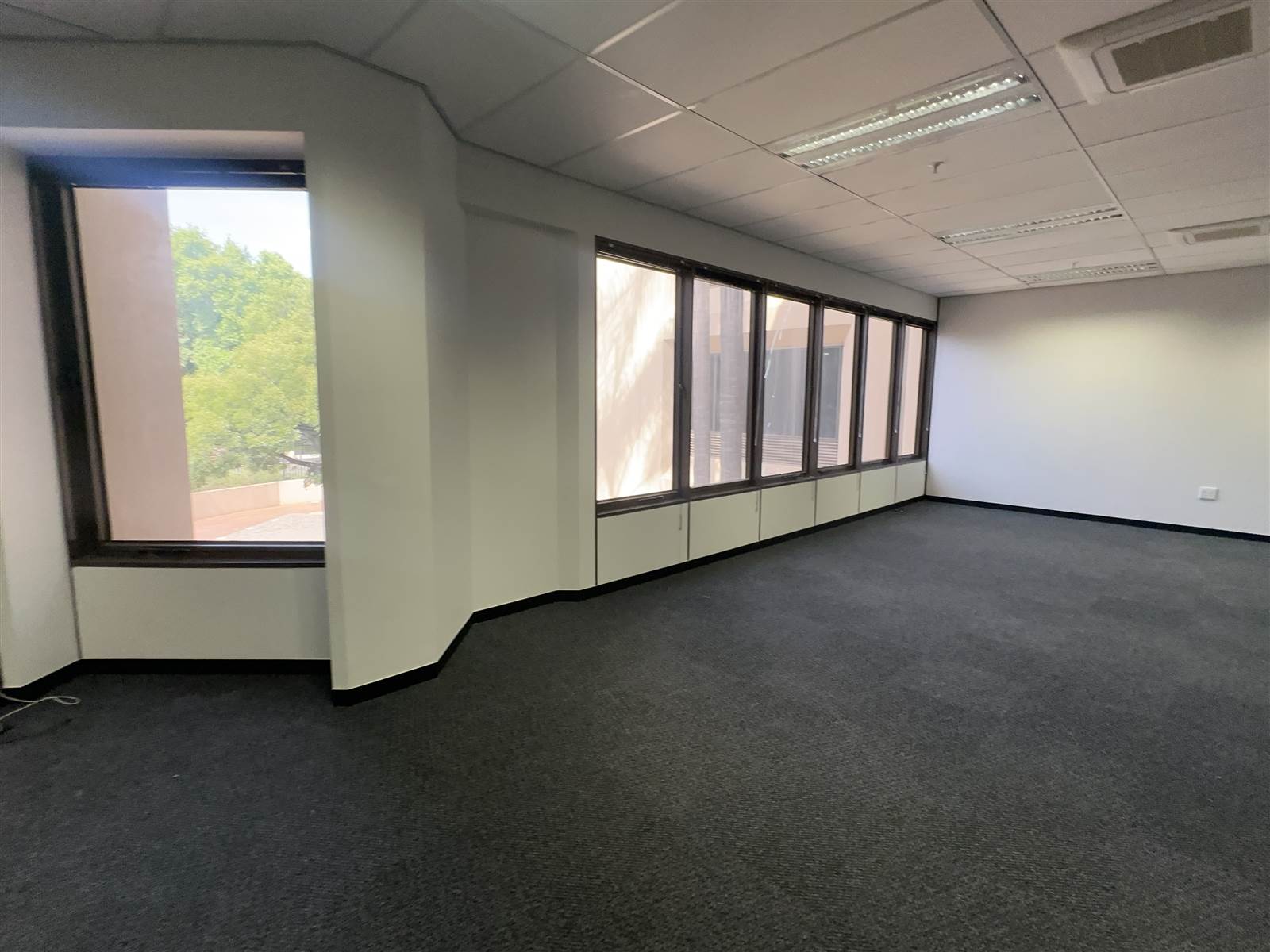 168  m² Commercial space in Parktown photo number 7