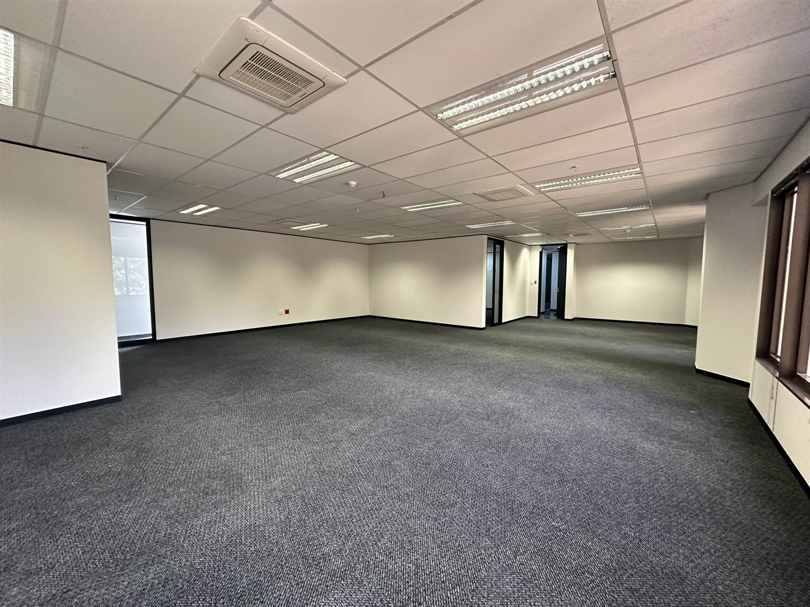 168  m² Commercial space in Parktown photo number 5
