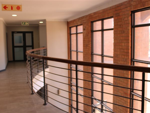 120  m² Commercial space