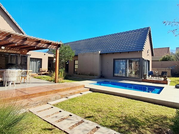 3 Bedroom House 3 Bedroom House