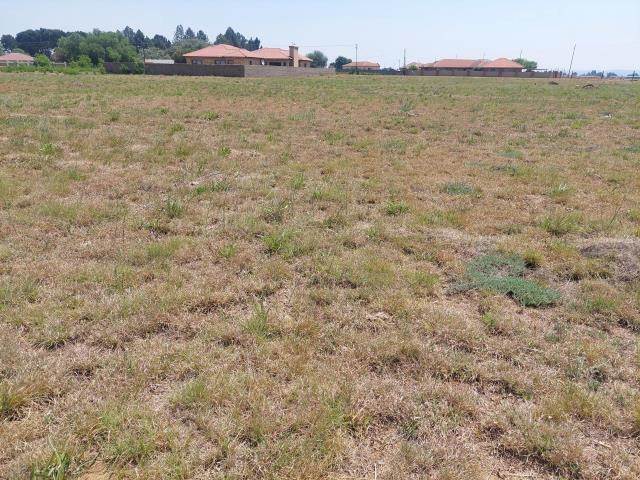 992 m² Land available in Riversdale photo number 1