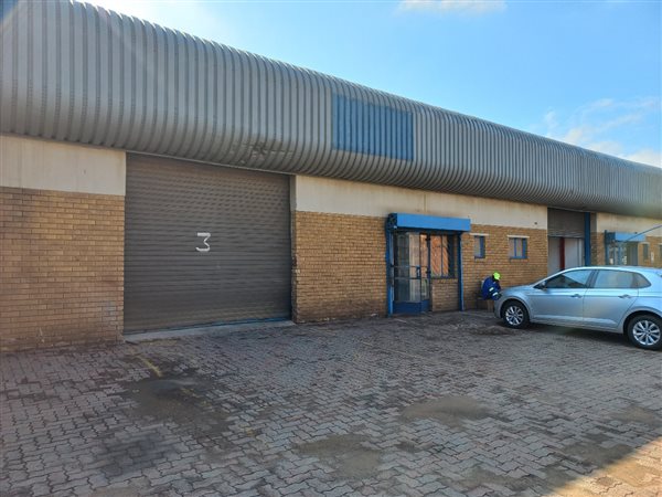 325 m² Industrial space 325 m² Industrial space