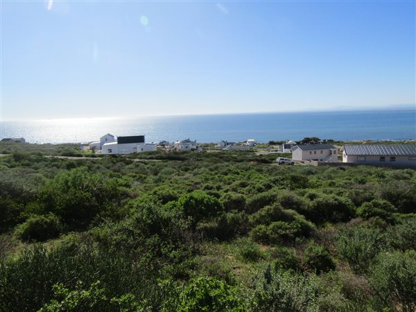 426 m² Land