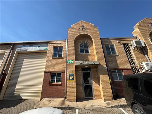 329 m² Industrial space 329 m² Industrial space