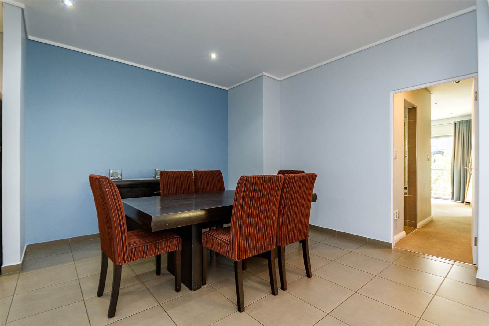 2 Bed Apartment in Morningside photo number 8