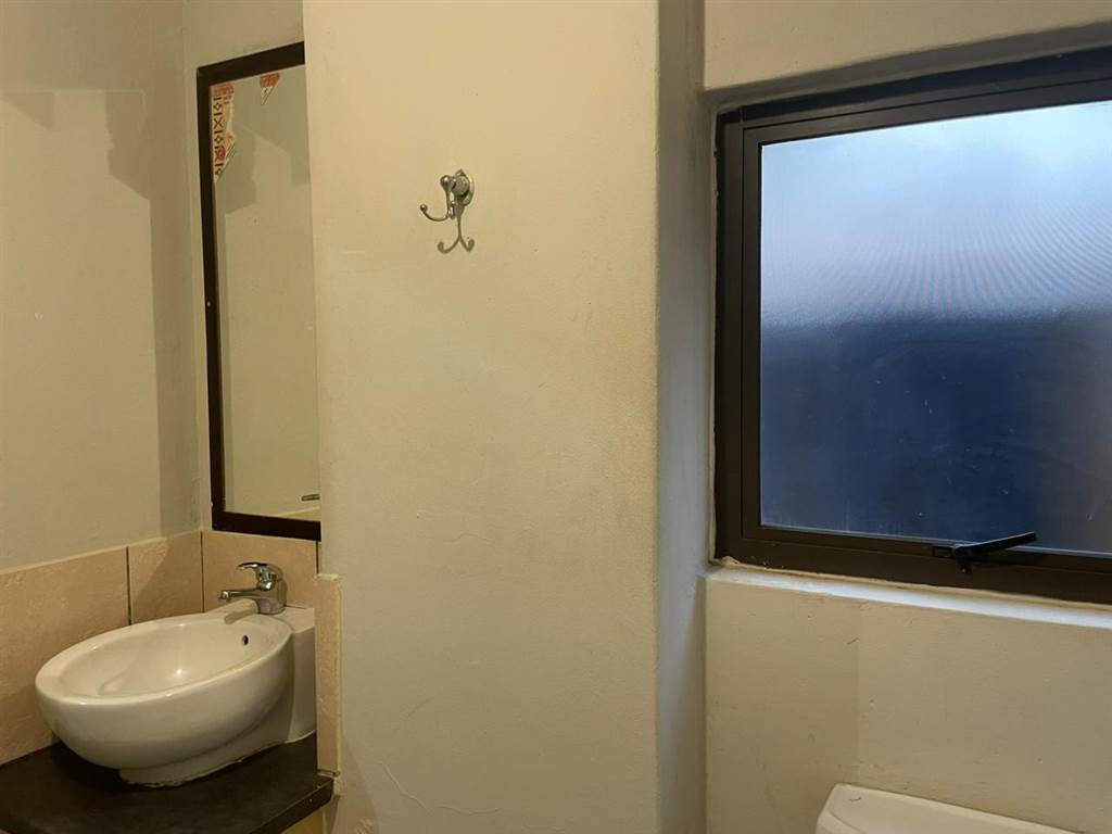 1 Bed Apartment in Serala View photo number 11