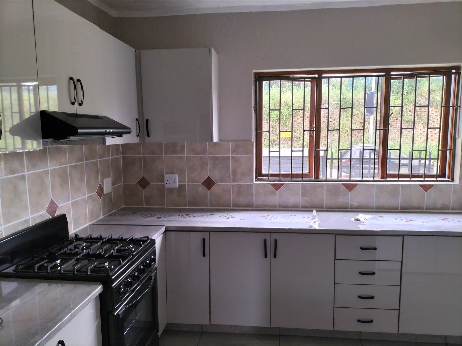 3 Bed Cluster in Tzaneen photo number 3