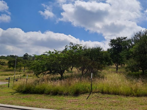 1009 m² Land available in Sonheuwel