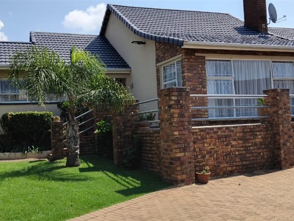 3 Bedroom House 3 Bedroom House