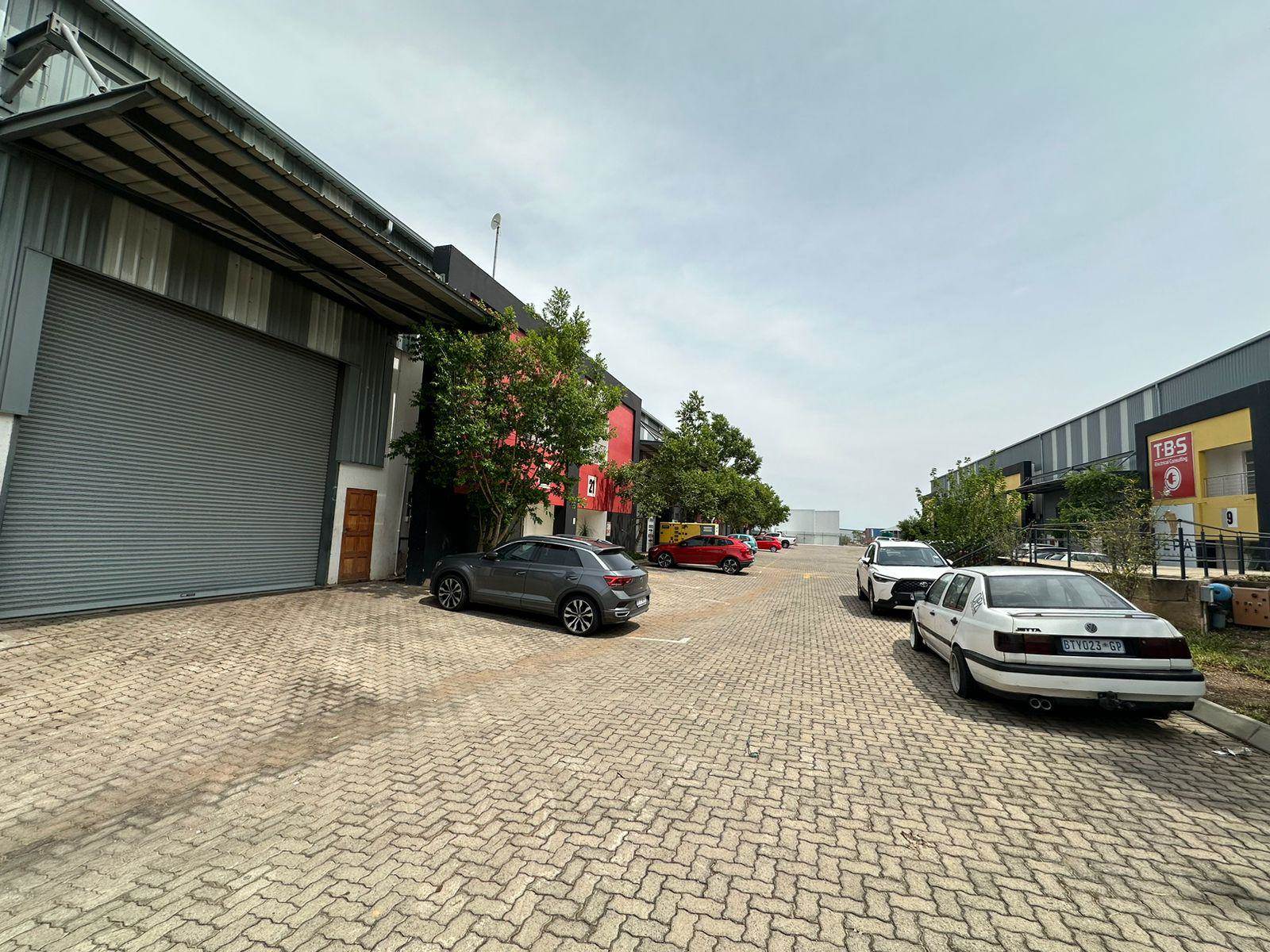 471  m² Industrial space in Lanseria and surrounds photo number 3
