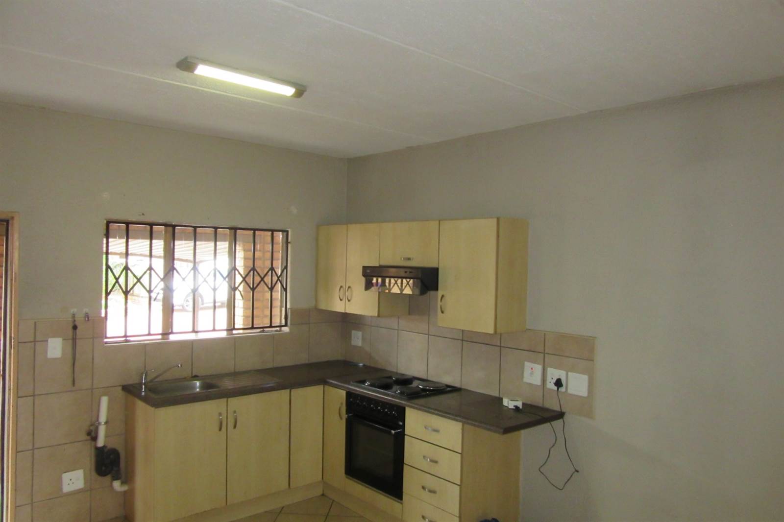 2 Bed Apartment in Krugersrus photo number 18
