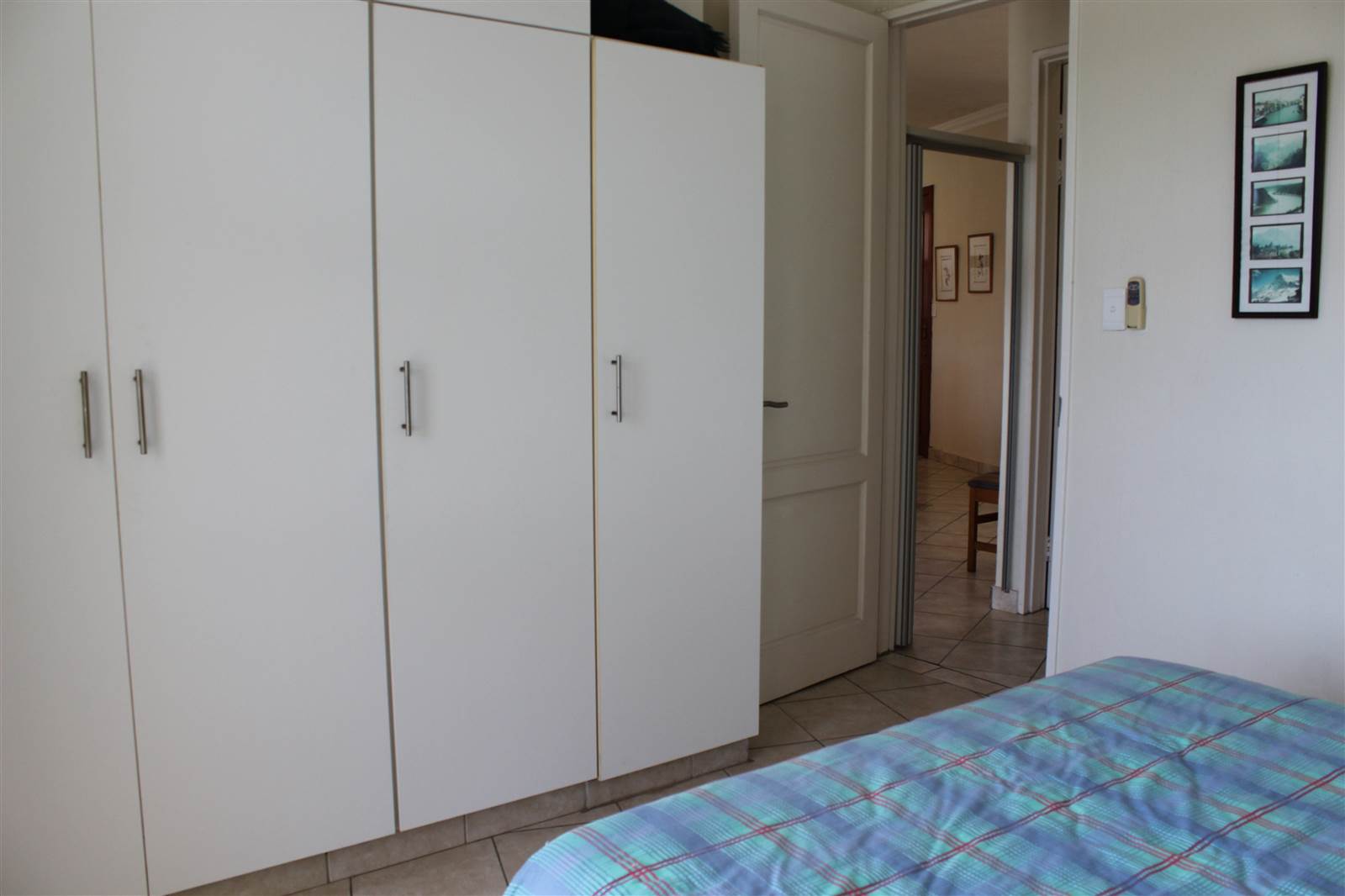 3 Bed Apartment in Scottburgh Central photo number 8