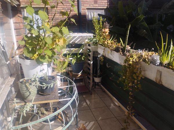 2 Bedroom Flat 2 Bedroom Flat