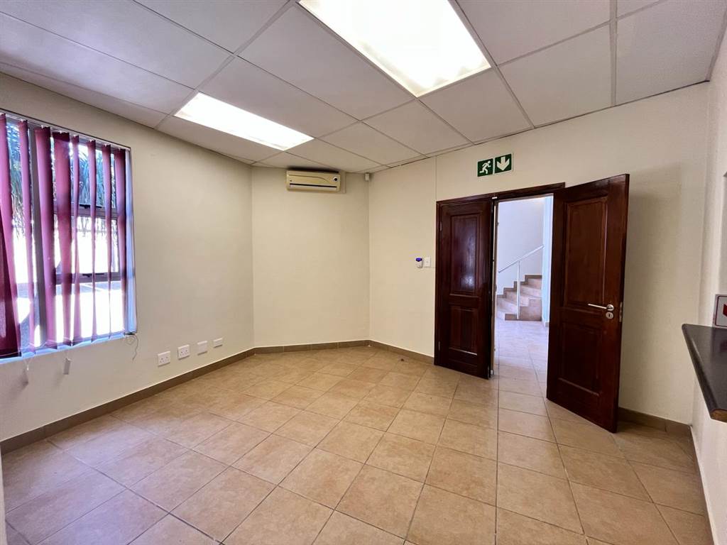 240  m² Commercial space in Broadacres photo number 14