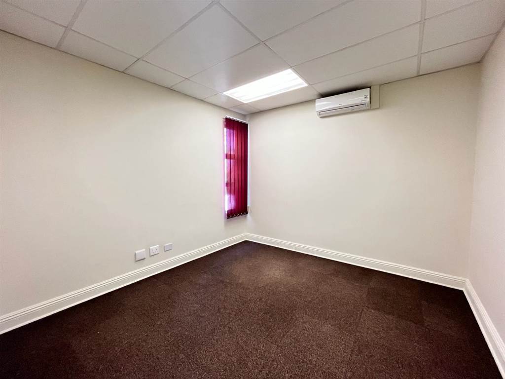 240  m² Commercial space in Broadacres photo number 7