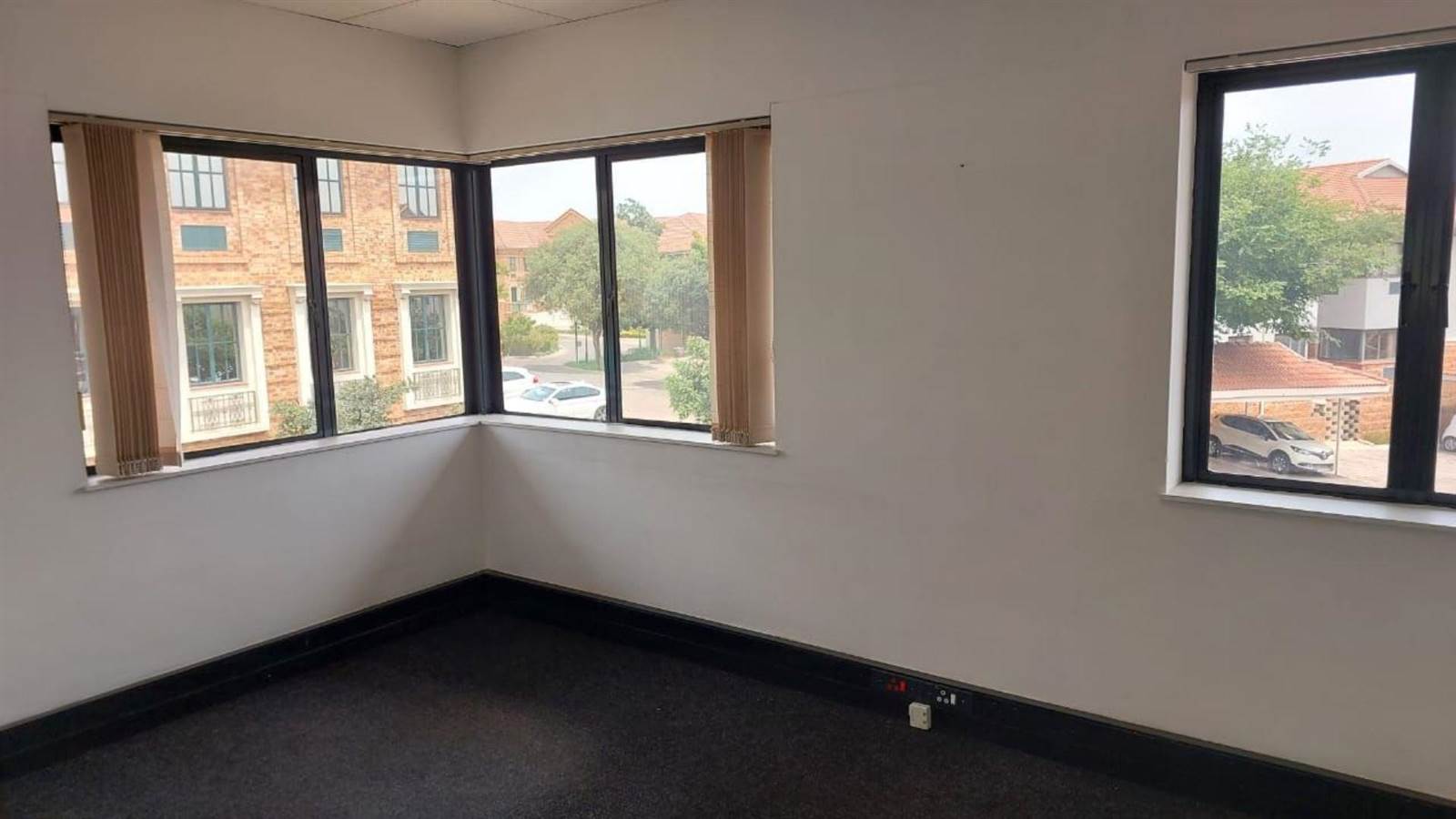 279  m² Commercial space in Bryanston photo number 14