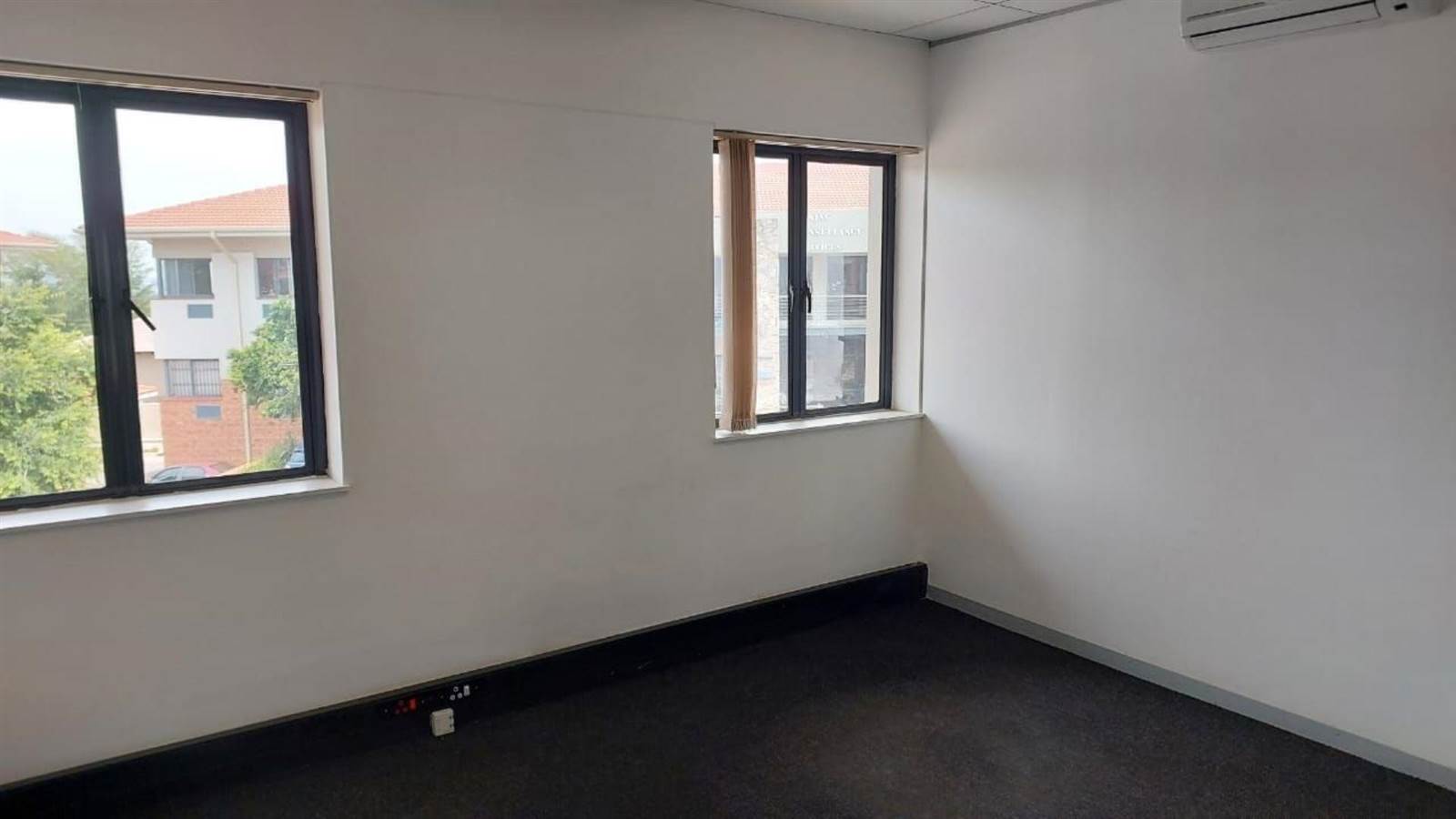 279  m² Commercial space in Bryanston photo number 15