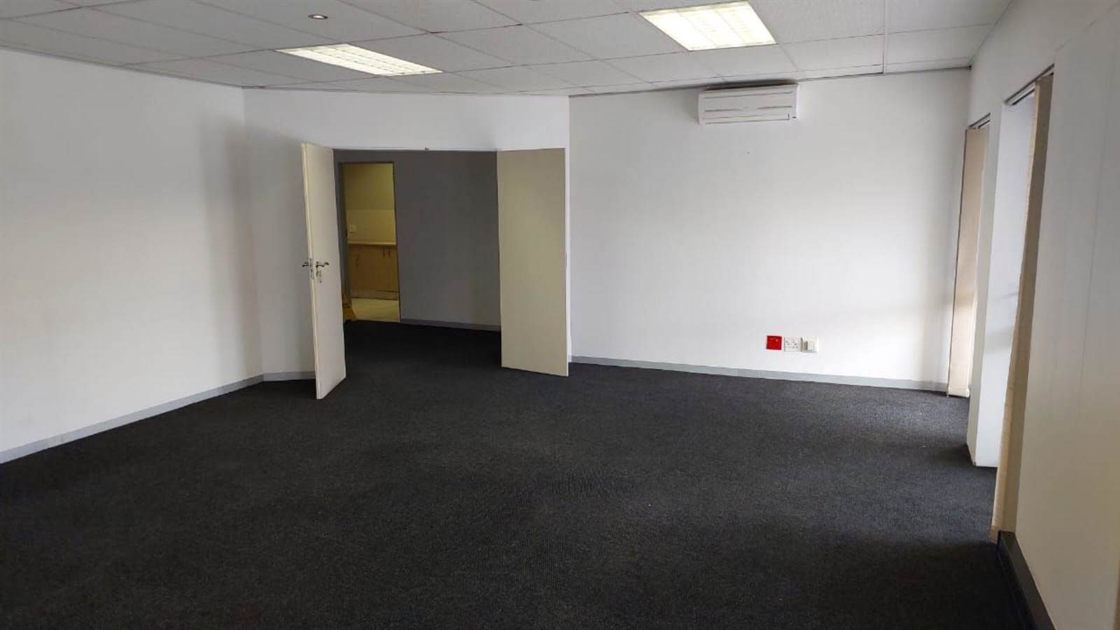 279  m² Commercial space in Bryanston photo number 6