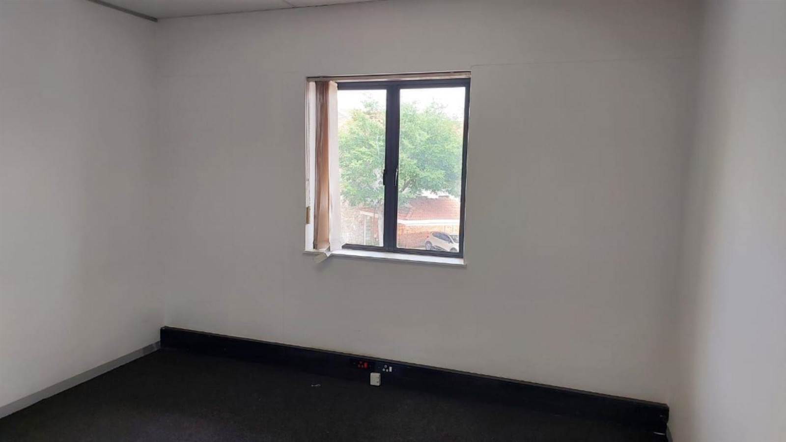279  m² Commercial space in Bryanston photo number 13
