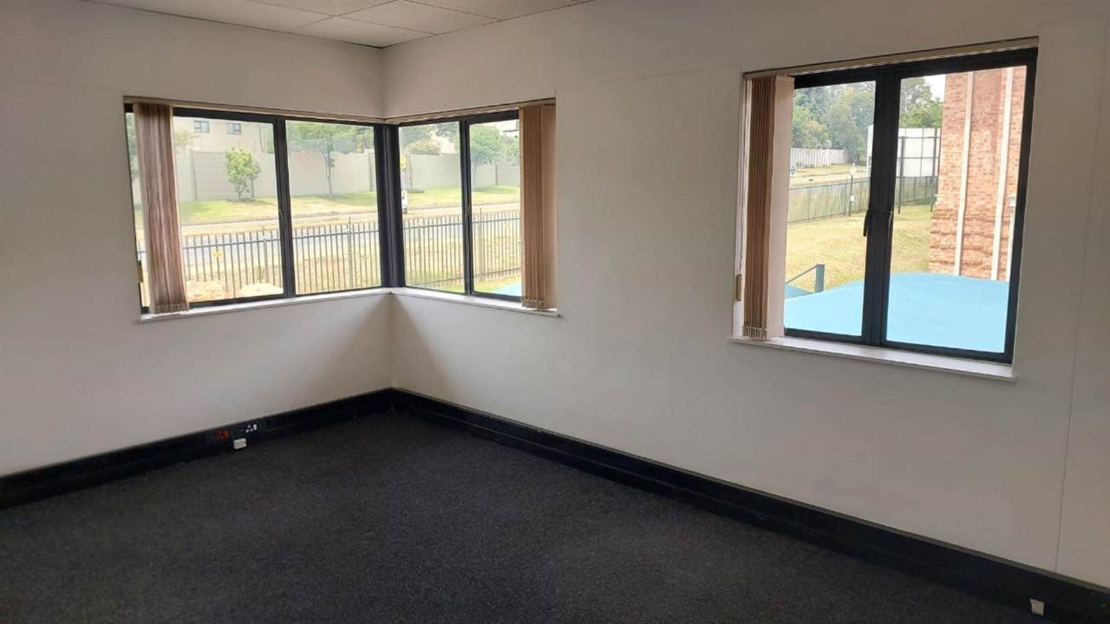 279  m² Commercial space in Bryanston photo number 16