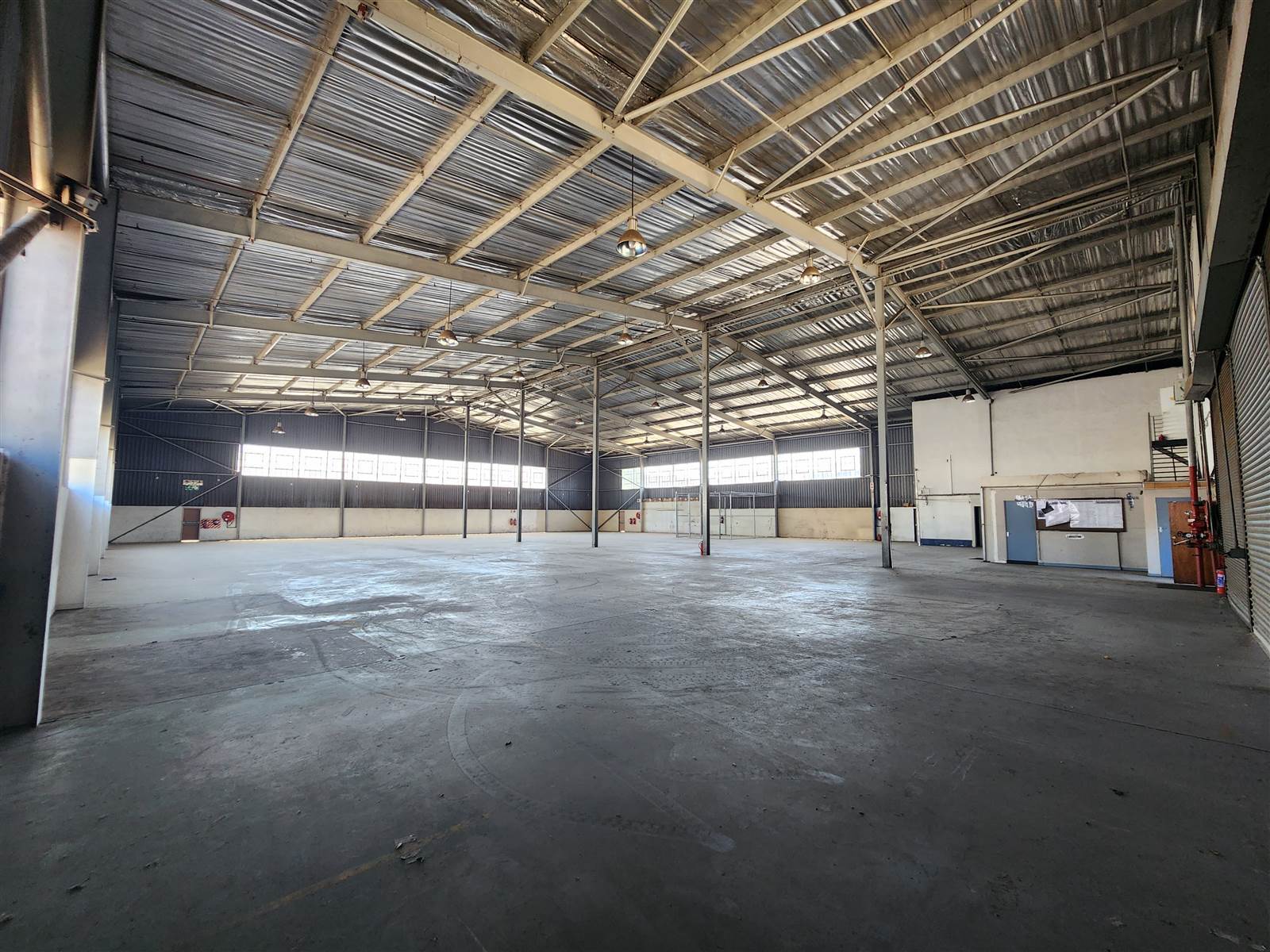 2501  m² Industrial space in Isando photo number 9
