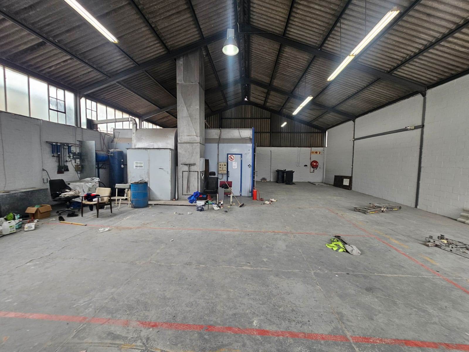300  m² Industrial space in Strand Central photo number 2