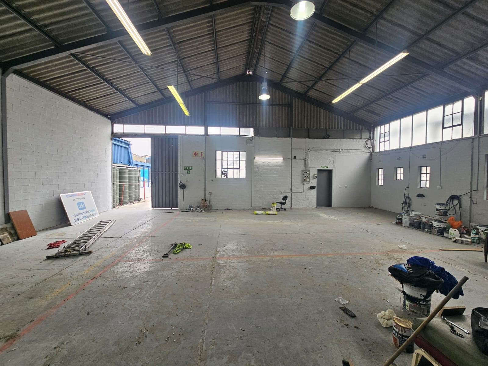 300  m² Industrial space in Strand Central photo number 11