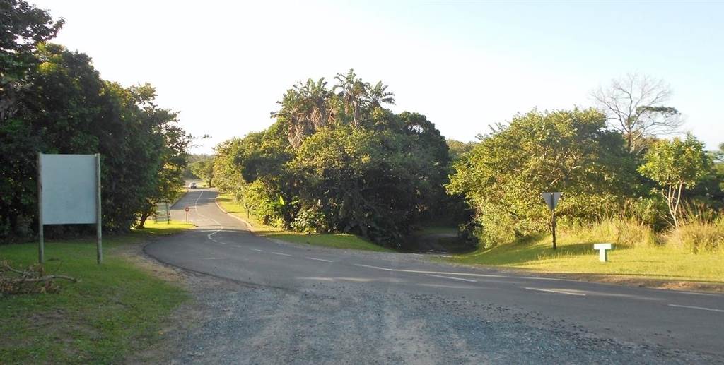 1032 m² Land available in Leisure Bay photo number 8