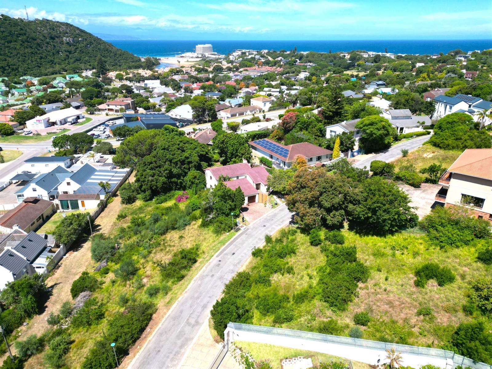 933 m² Land available in Upper Robberg photo number 2