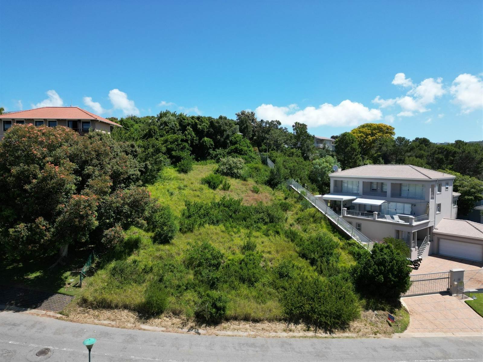 933 m² Land available in Upper Robberg photo number 8