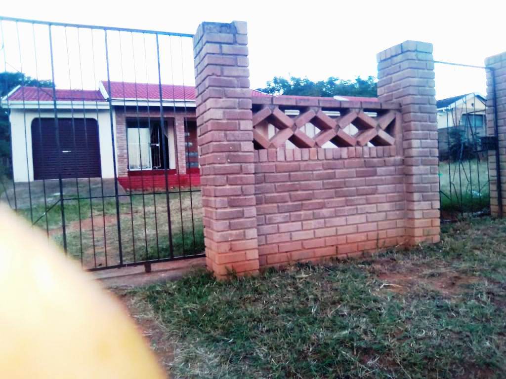 4 Bed House in Ulundi photo number 3