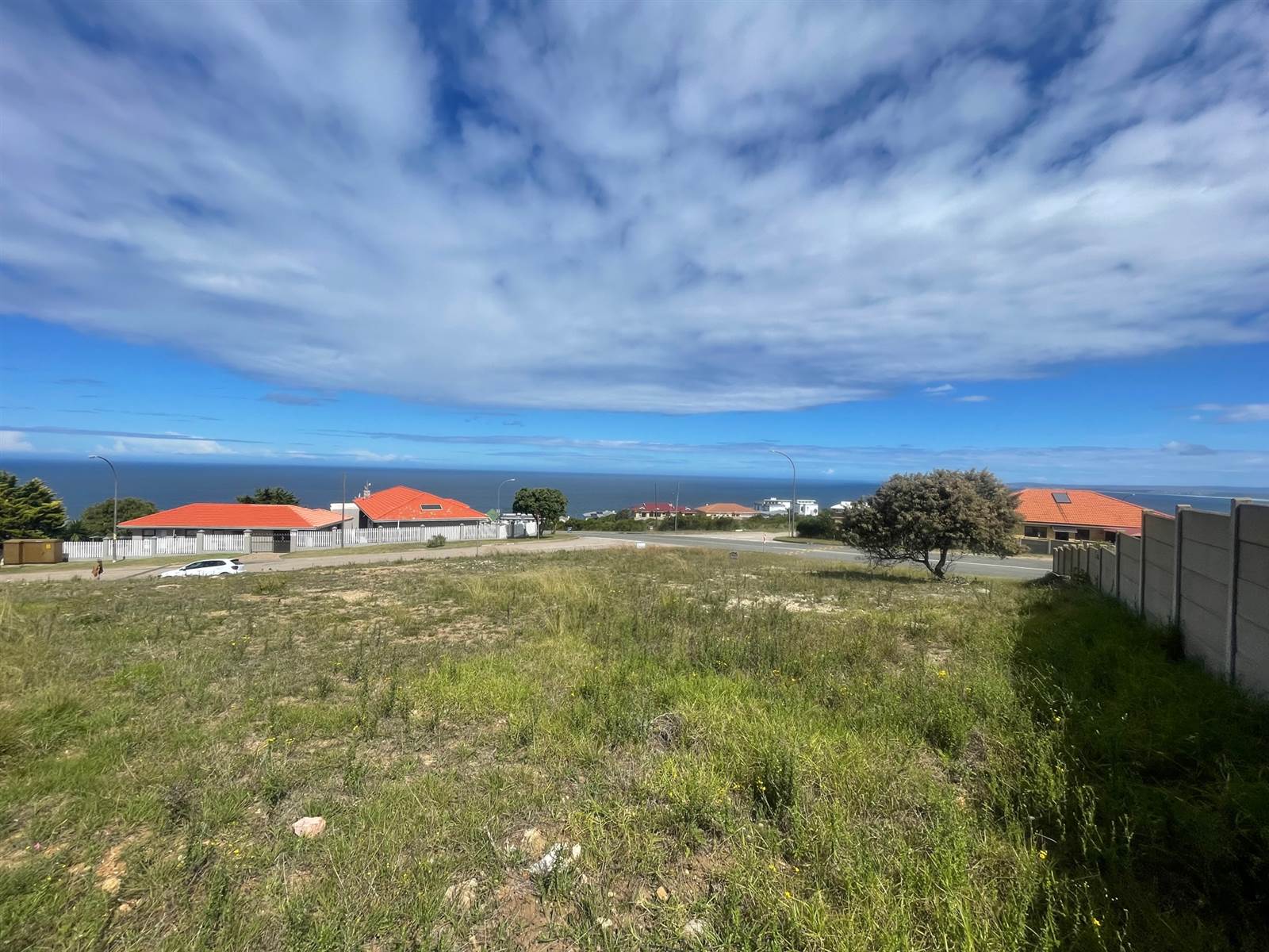 886 m² Land available in Dana Bay photo number 6