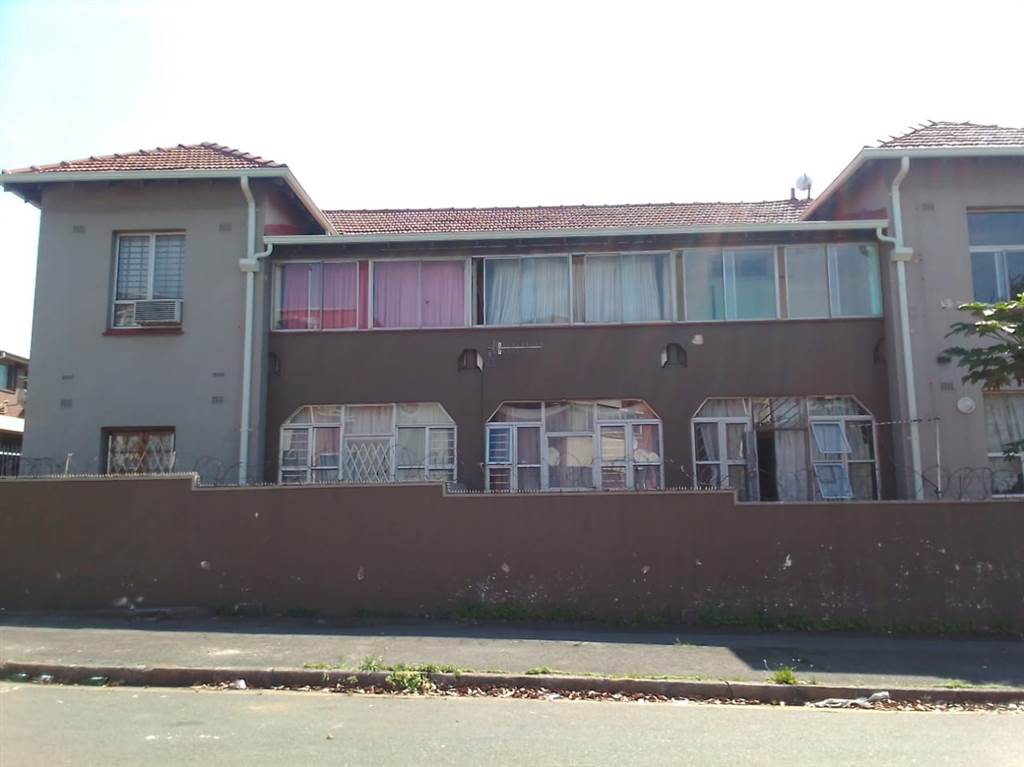 1.5 Bed Apartment in Durban CBD photo number 1