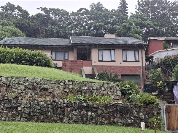 4 Bedroom House 4 Bedroom House