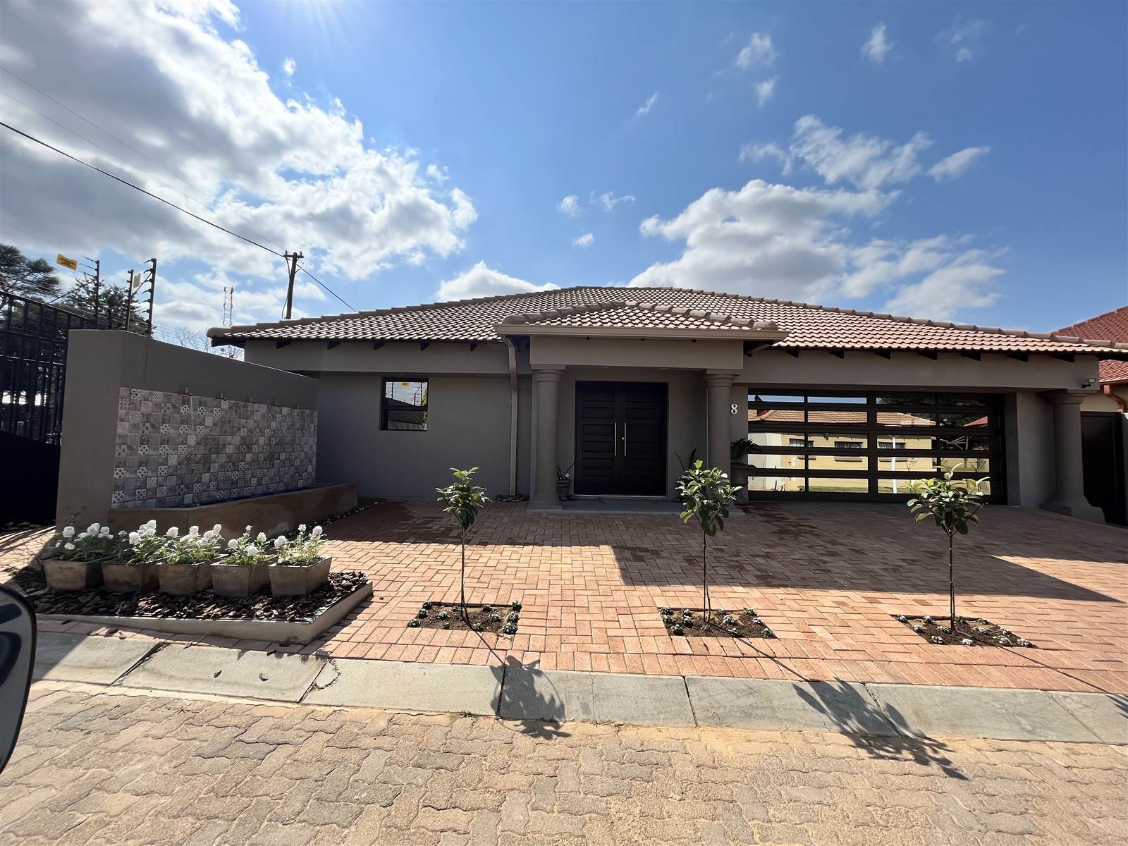 3 Bed House in Wilkoppies photo number 1